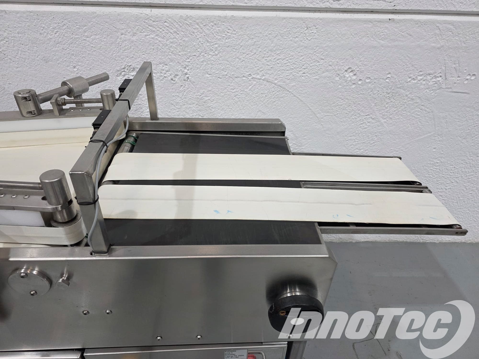 Alineador de bandejas Converyor miniatura 6