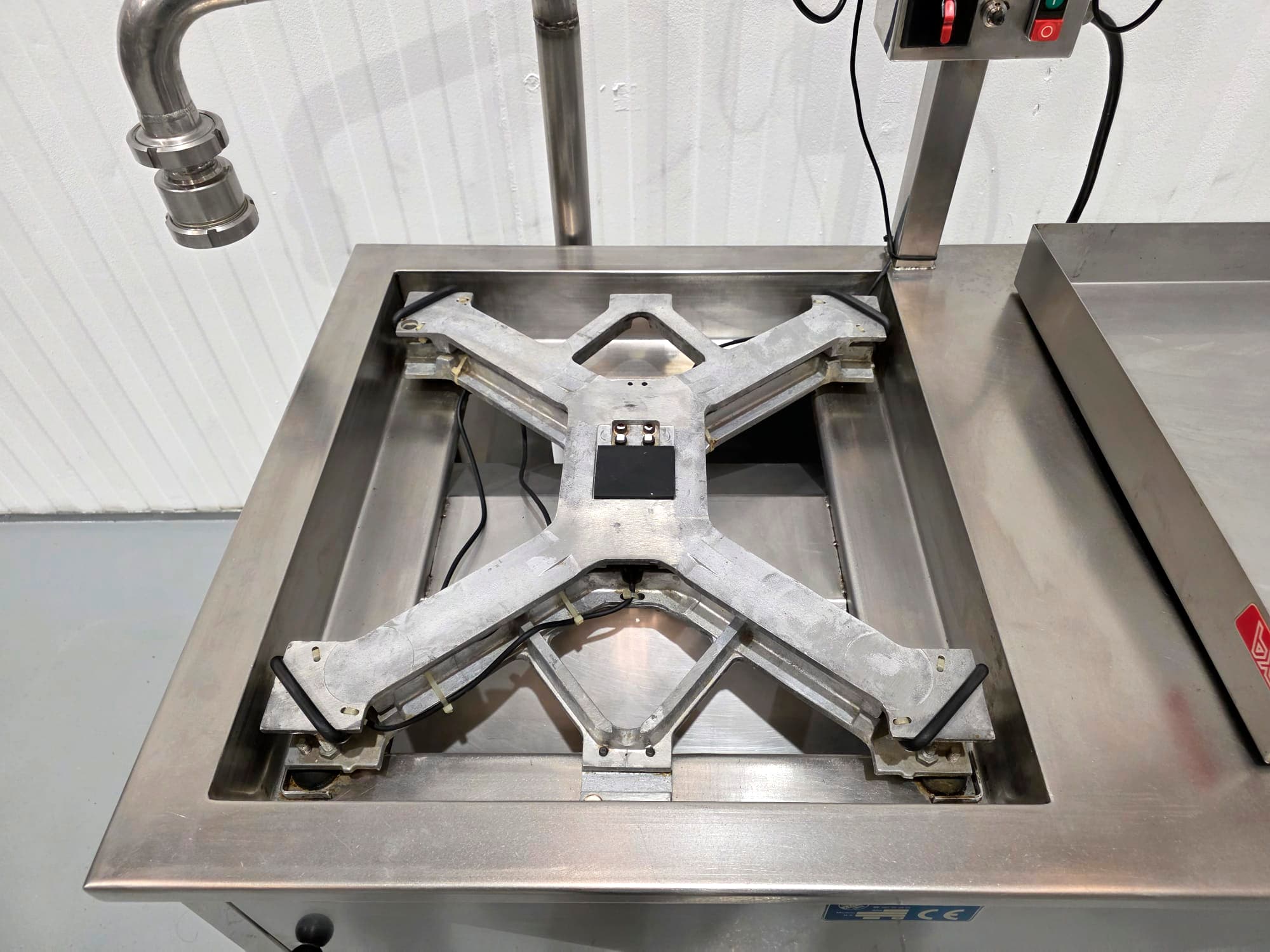 Báscula dosificadora T. LUMA mod. MDP miniatura 4