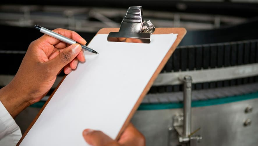 Seguridad y cumplimiento normativo en la producción alimentaria: un pilar esencial