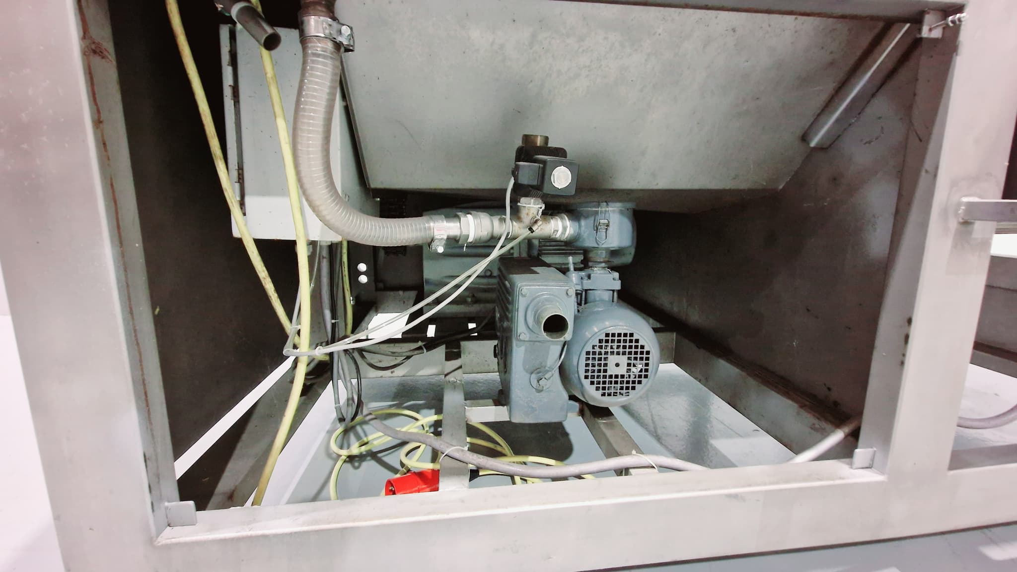 BOMBO GERNAL 3000L CON VACÍO miniatura 17