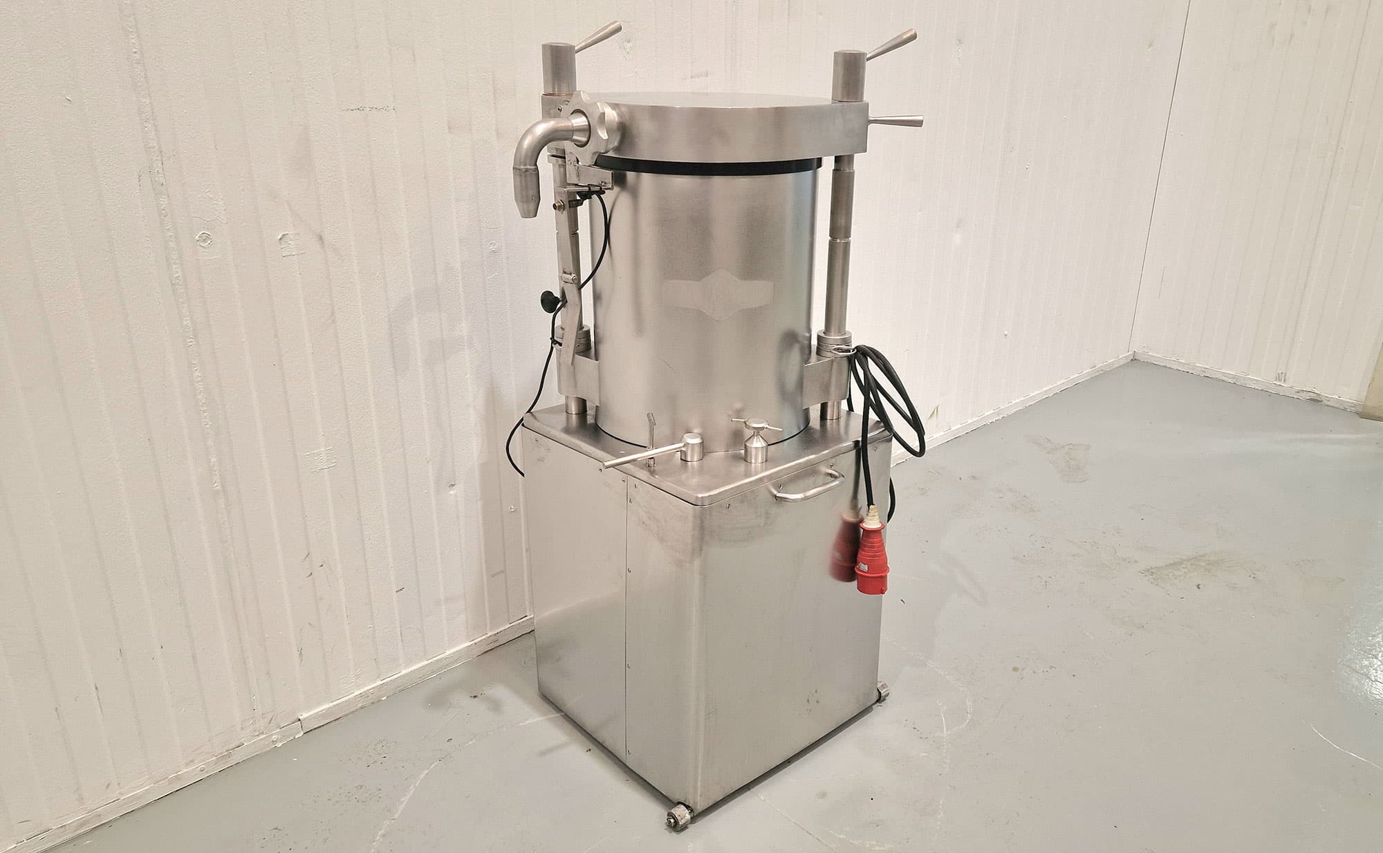 EMBUTIDORA PISTÓN MAINALI 50LT