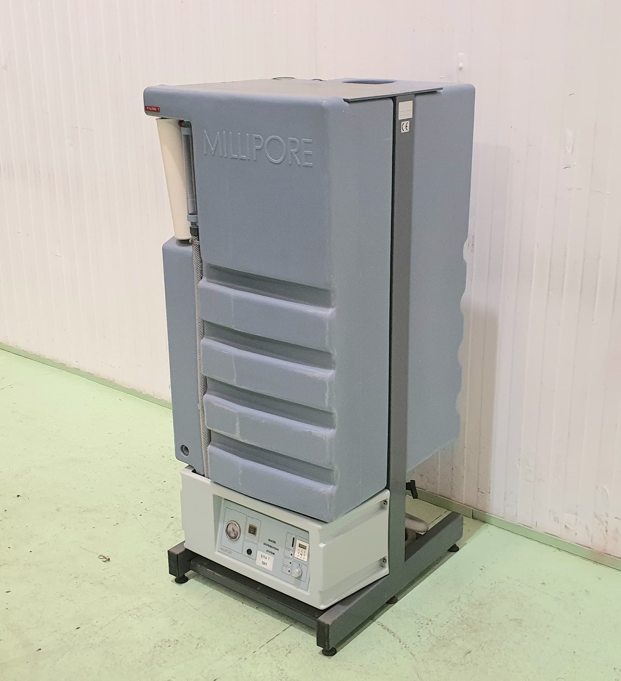 MILLIPORE DEPOSITO DE 350L DEPURADORA Y FILTRO DE SAL miniatura 4