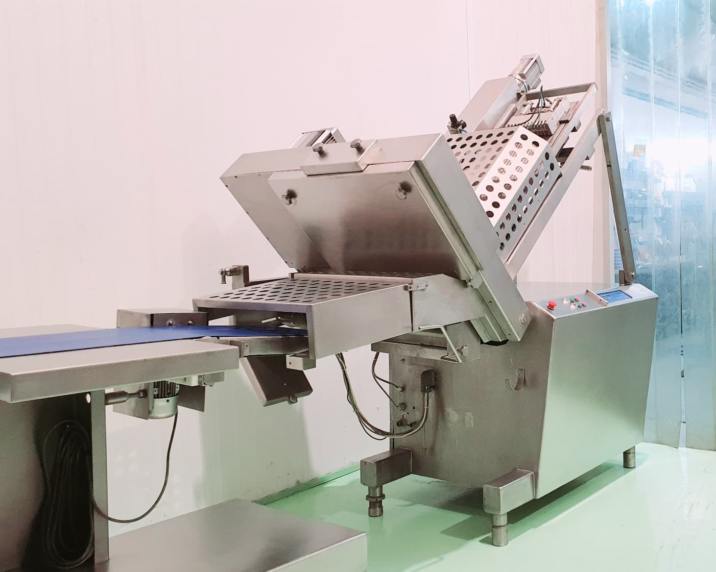 LONCHEADORA AUTOMÁTICA WEBER CCS7000 miniatura 16