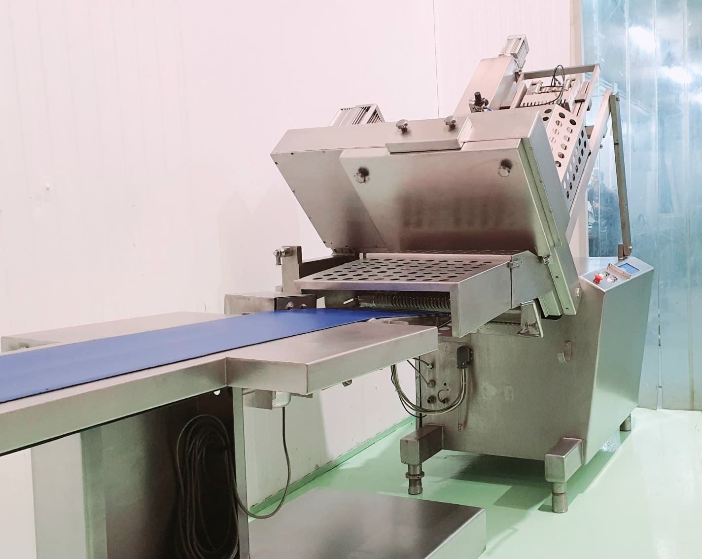 LONCHEADORA AUTOMÁTICA WEBER CCS7000 miniatura 7