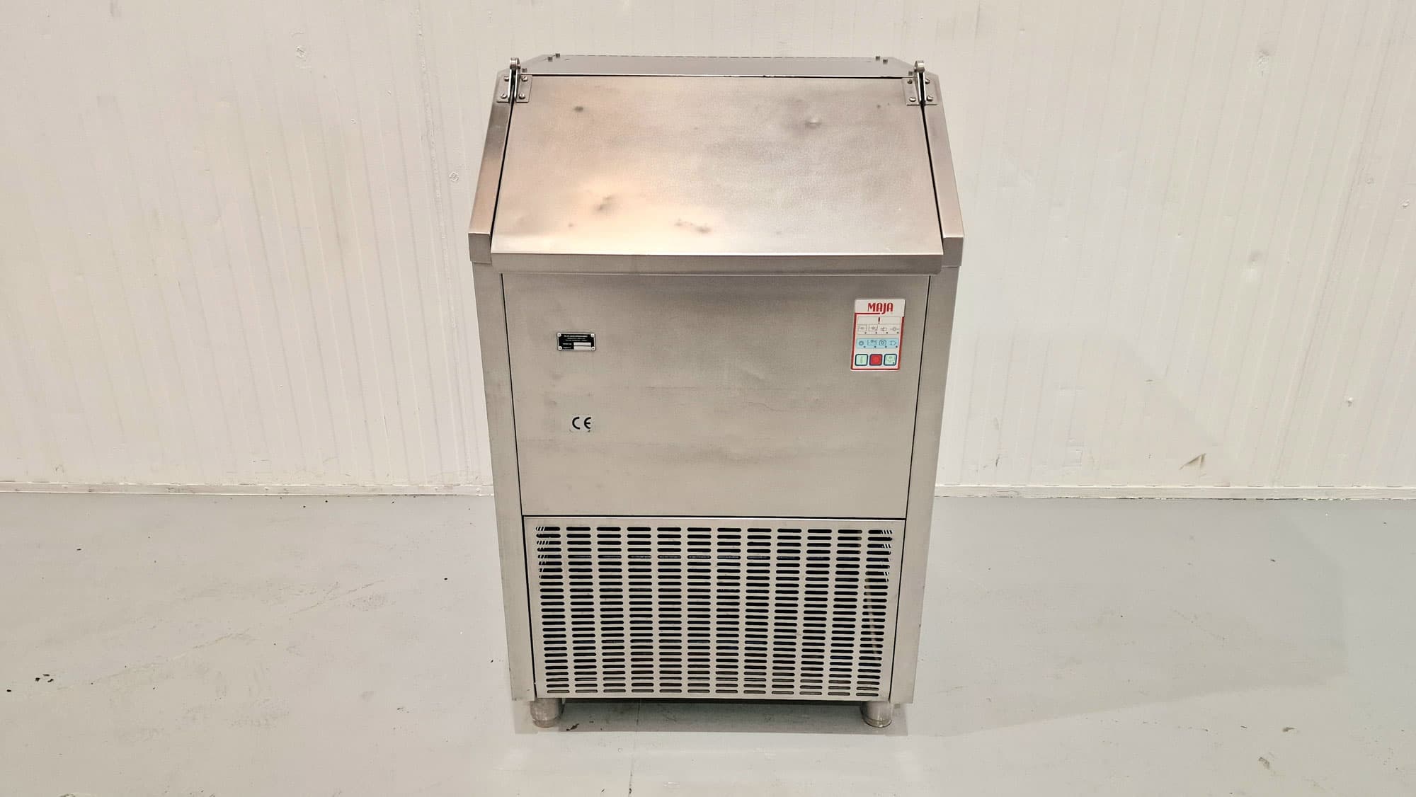 MÁQUINA HIELO EN ESCAMAS MAJA SA-205