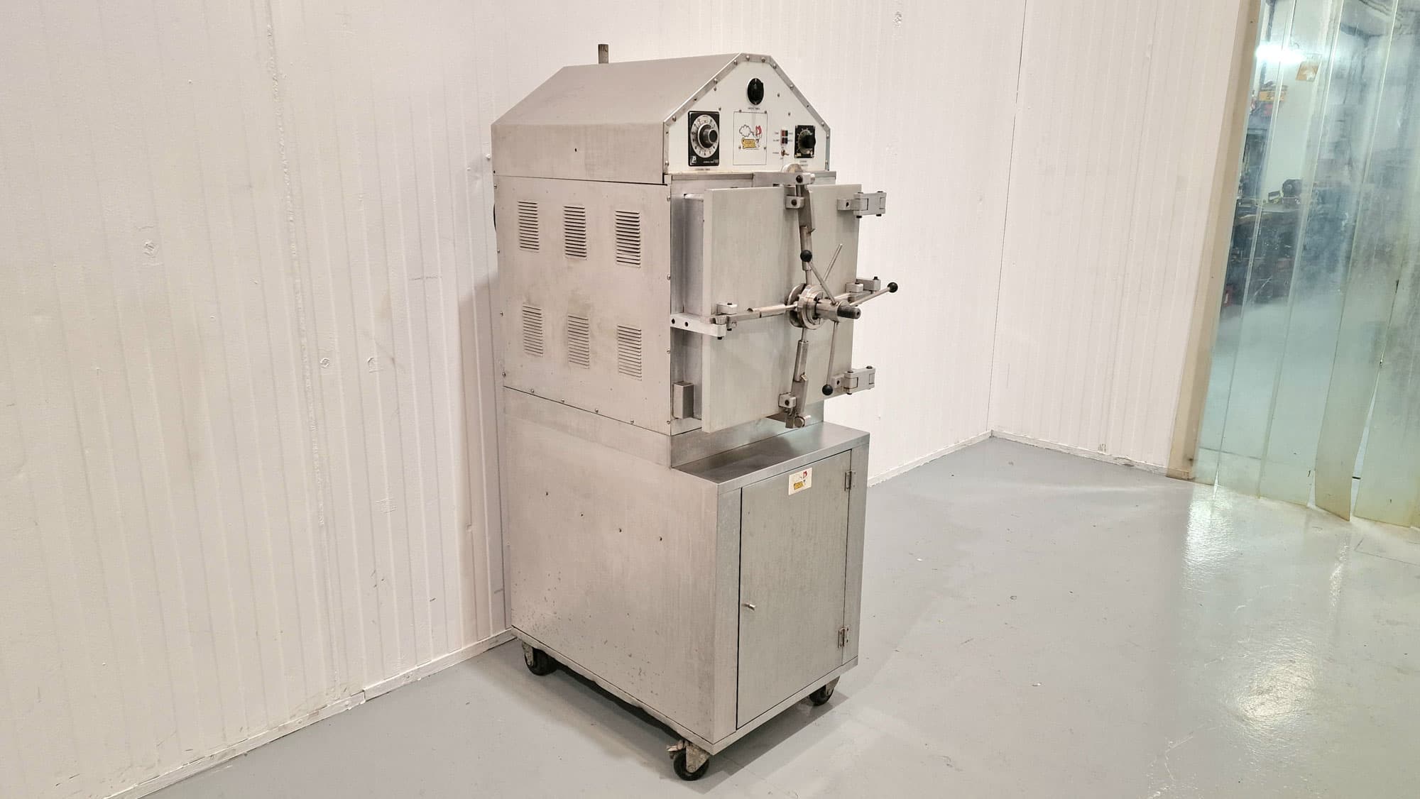 HORNO AHUMADOR CHESTER SMOKED PIT