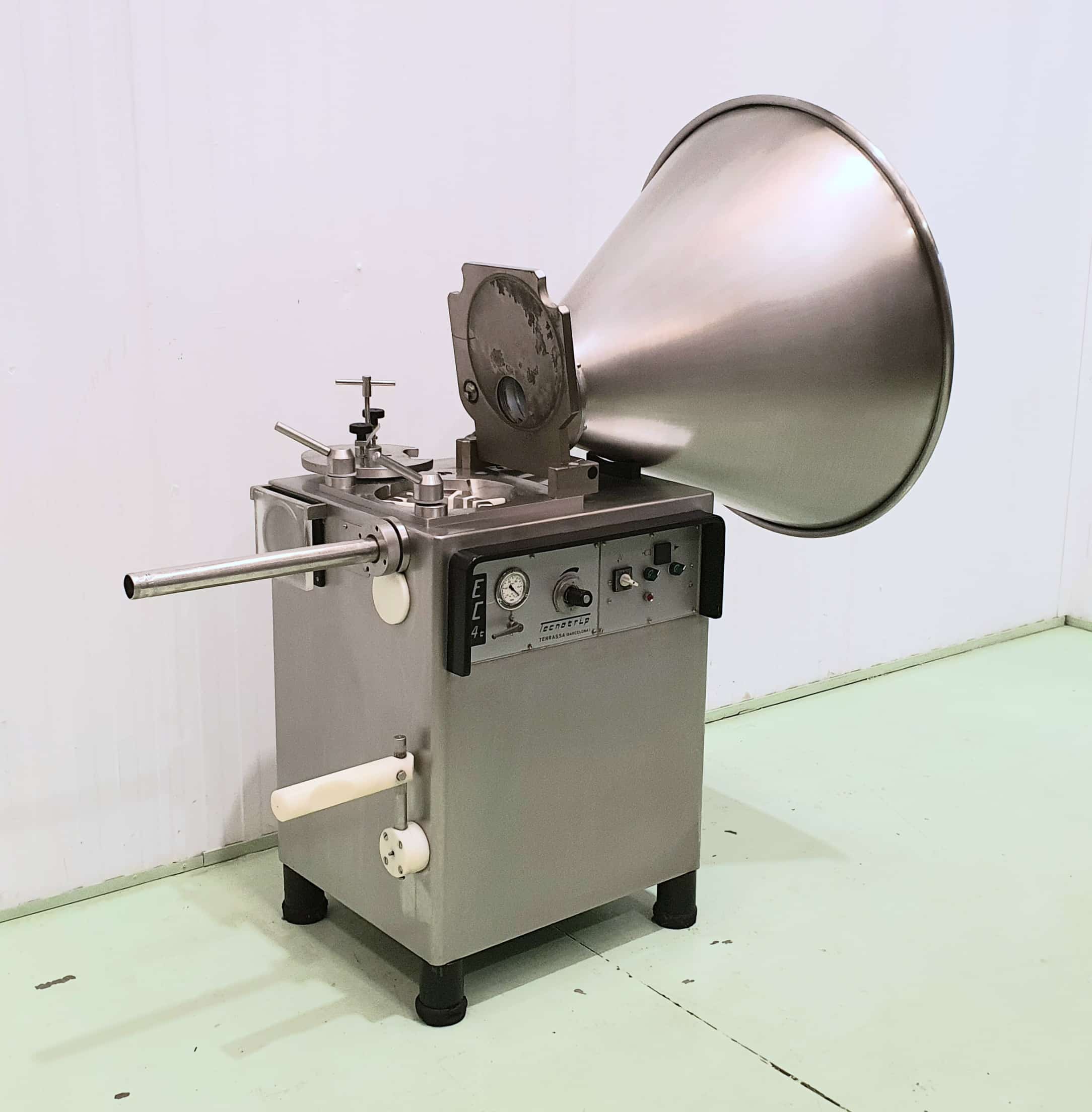 EMBUTIDORA CONTINUA AL VACIO TECNOTRIP mod EC- 4
