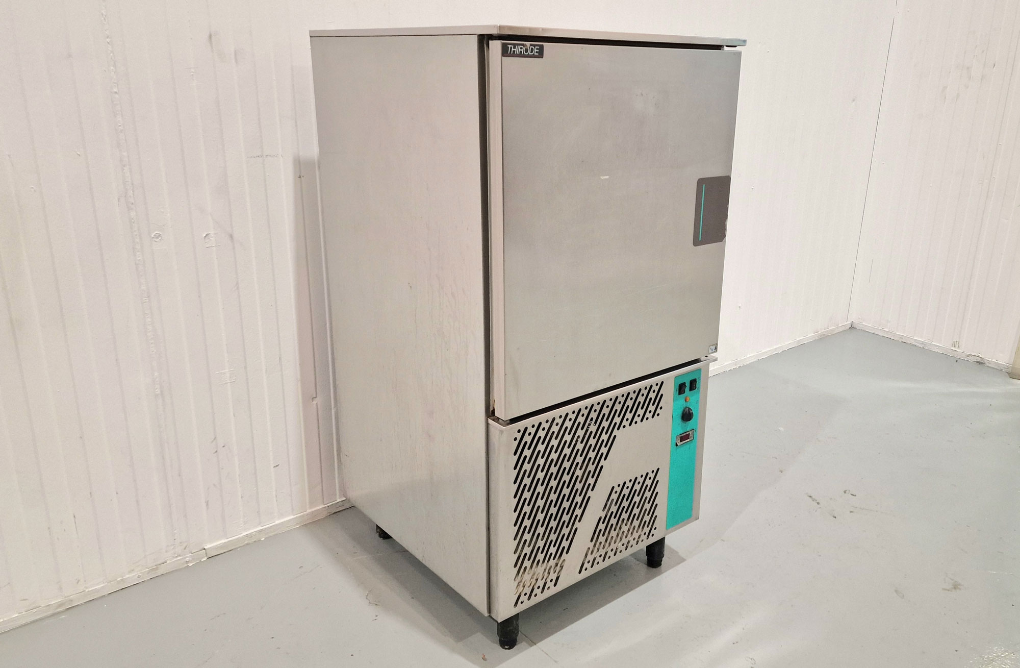 ABATIDOR DE TEMPERATURA DE 10 BANDEJAS THIRODE