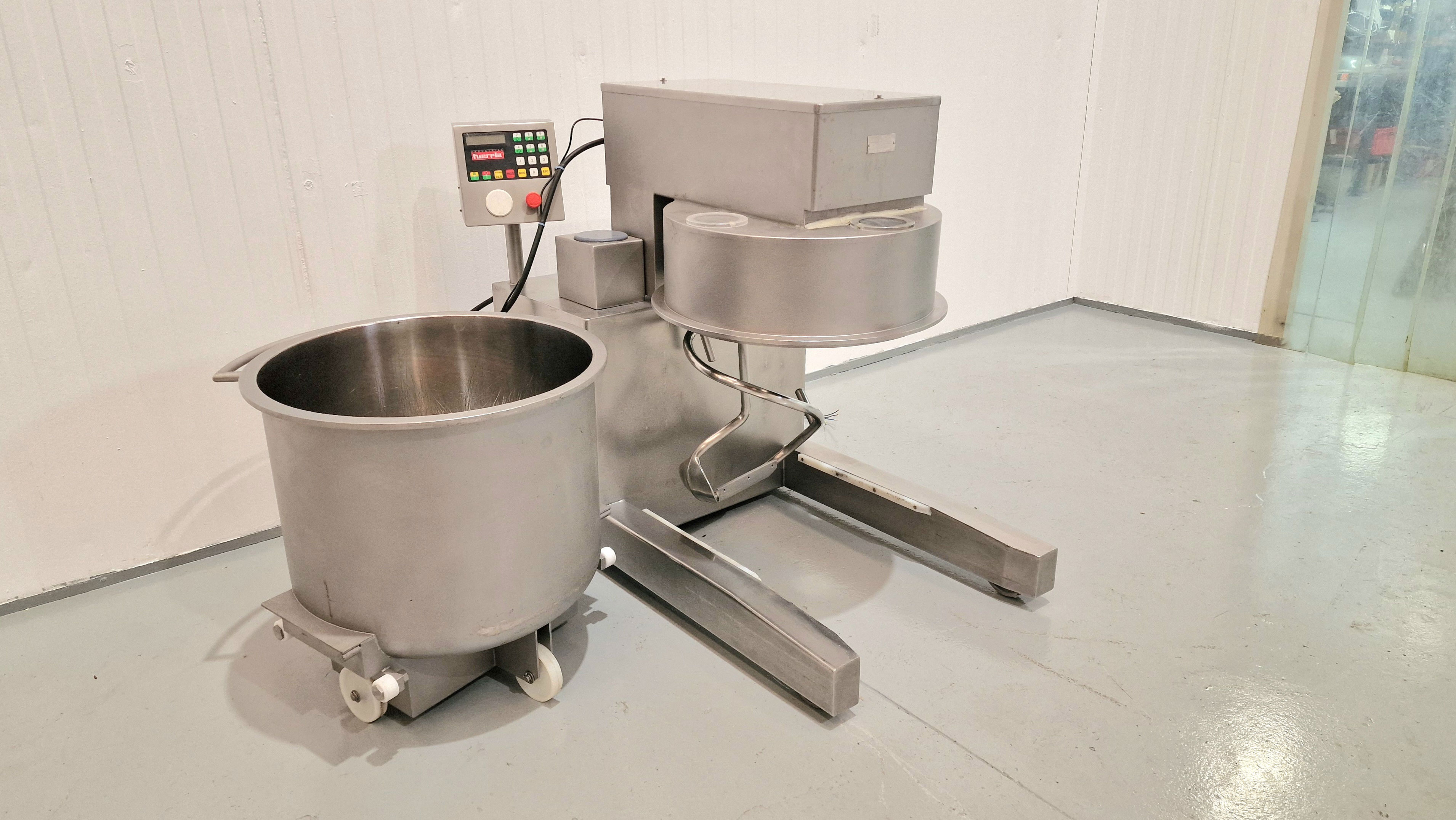 Amasadora cárnica FUERPLA A-160